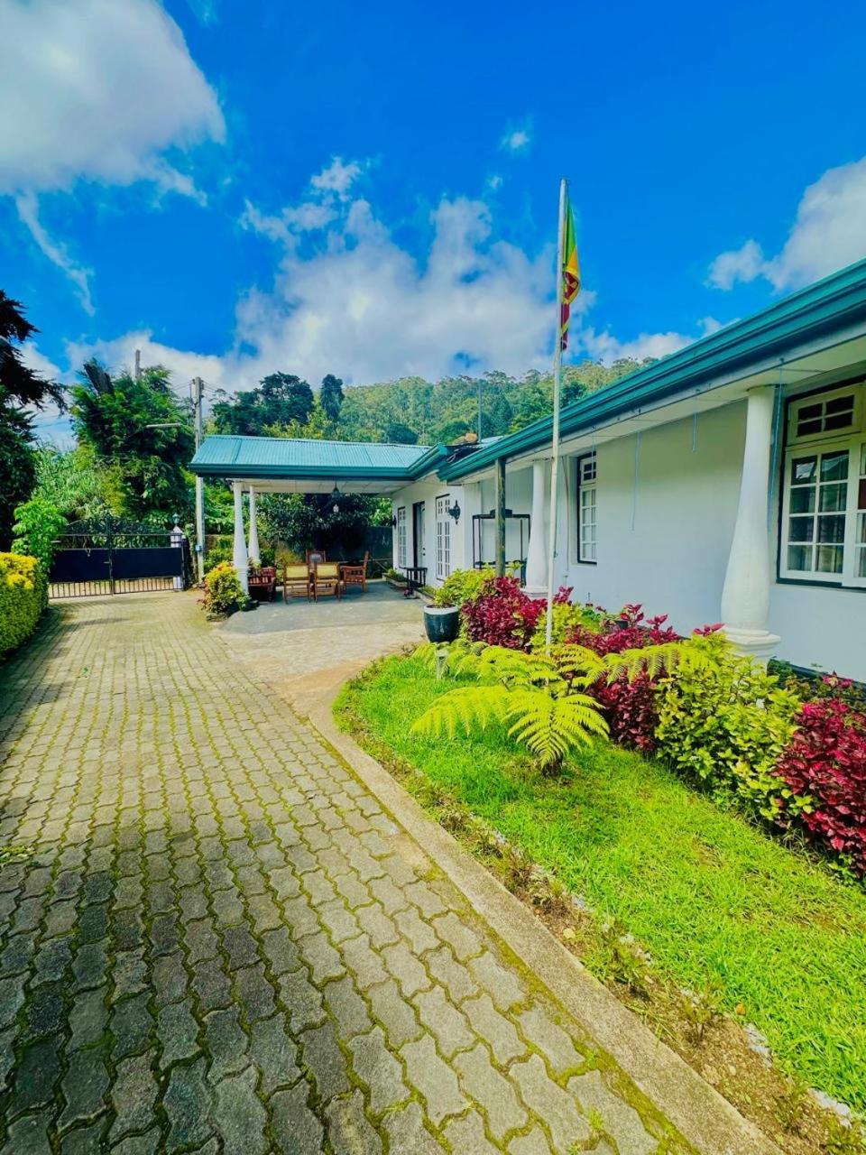 Silver Meir Bungalow Hotel Nuwara Eliya Exterior photo